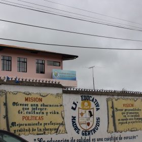 INSTITUTO DE HERMANAS SACRAMENTINAS
